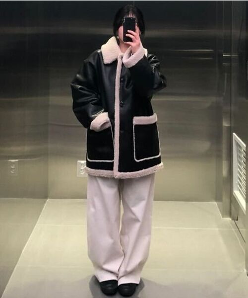 MUSINSA STANDARD WOMAN（ムシンサスタンダードウーマン）の「ウィメンズデニムワイドカーペンターパンツ[クリーム]（デニムパンツ・レディース・その他・30/24/25/26/27/28/29）」の13枚目の写真