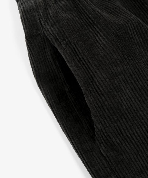 TOFFEE（トフィー）の「コーデュロイワイドバンディングパンツ（ブラック）（その他パンツ・メンズ・その他・MEDIUM/LARGE/X-LARGE）」の6枚目の写真