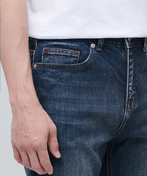 MUSINSA STANDARD（ムシンサスタンダード）の「KIPASスリムクロップドデニムパンツ[ミディアムインディゴ]（デニムパンツ・メンズ・その他・32/30/31/26/27/28/29/38）」の5枚目の写真