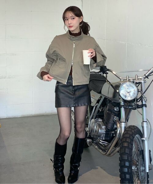 NICK&NICOLE(ニックアンドニコール)の「DENIM CROP UTILITY JACKET_KHAKI(ナイロンジャケット・レディース・カーキ・FREE)」の6枚目の写真