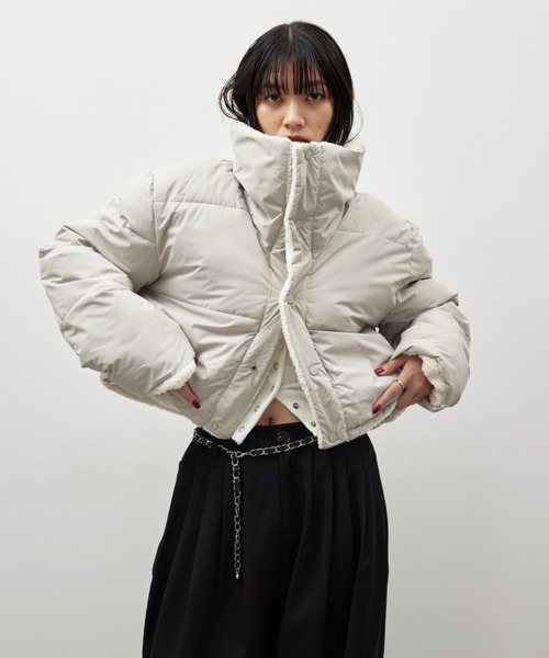 HANNE（アン）の「リバーシブルパディングショートコート（ダウンジャケット/コート・レディース・ブラック/グレー・FREE）」の3枚目の写真