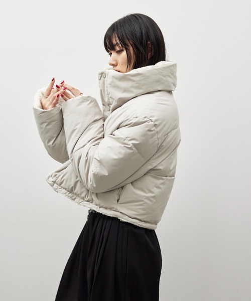 HANNE（アン）の「リバーシブルパディングショートコート（ダウンジャケット/コート・レディース・ブラック/グレー・FREE）」の9枚目の写真