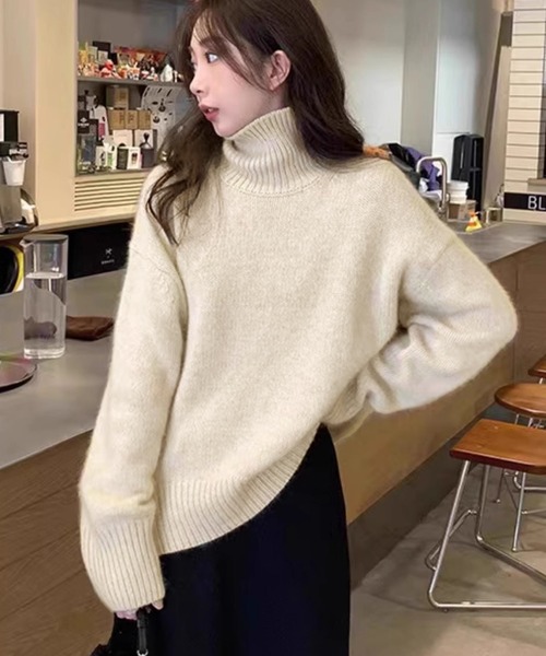 LAFFMO(ラフモ)の「タートルネックルーズフィットニット(ニット/セーター・レディース・ブラック/グレー/ベージュ/ブラウン/キャメル・F)」の7枚目の写真
