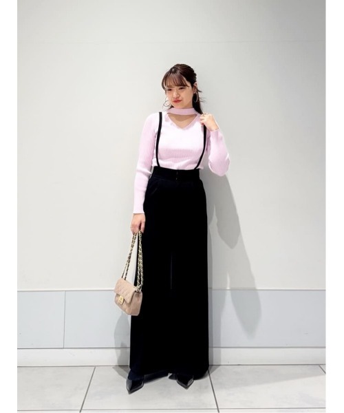LOULOU WILLOUGHBY(ルルウィルビー)の「【LOULOU WILLOUGHBY】ホルターバックVプルオーバー(ニット/セーター・レディース・ラベンダー/ミント/ブラック/オフホワイト・2)」の5枚目の写真