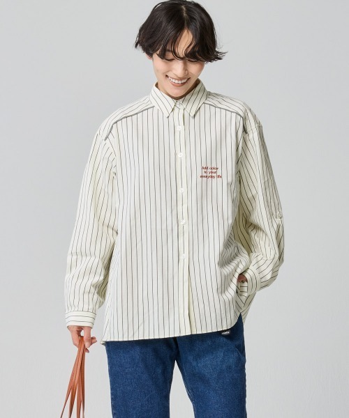 KRIFF MAYER Lady's Collection（クリフメイヤーレディースコレクション）の「ロールアップ ストライプシャツ / ビッグシルエットシャツ（シワになりにくい・英字刺繍・Aライン）（シャツ/ブラウス・レディース・サックスブルー/ベージュ/ピンク/オフホワイト・MEDIUM/LARGE）」の18枚目の写真
