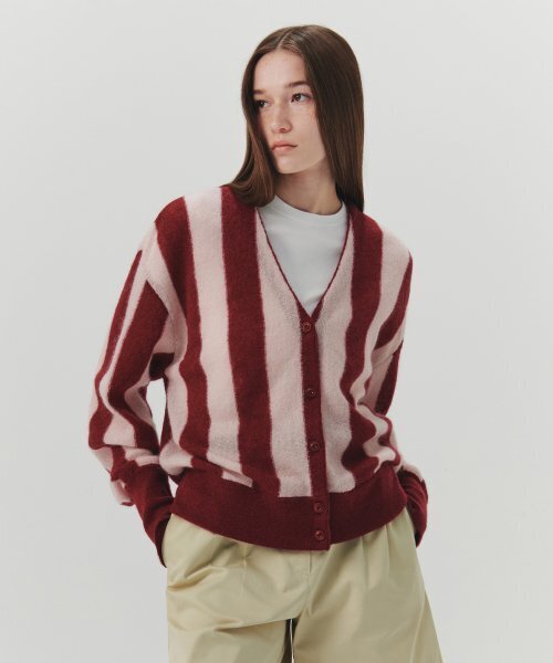 LEVAR(レバー)の「Stripe Mohair V-neck Cardigan - Pink/Wine(カーディガン/ボレロ・レディース・ピンク・FREE)」の1枚目の写真
