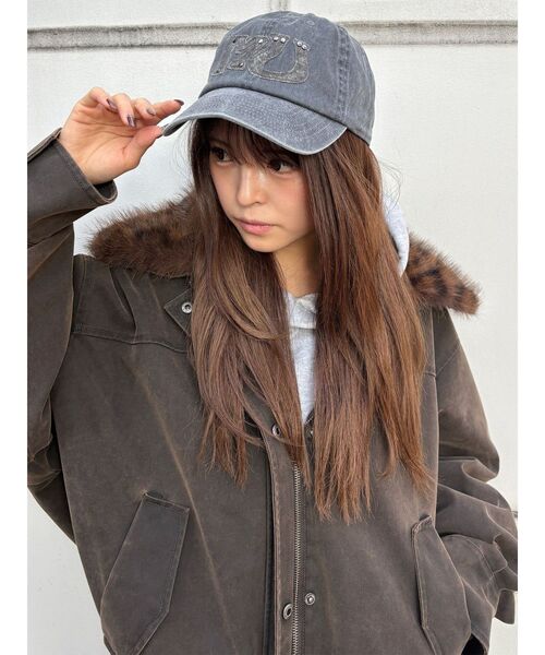 MURUA(ムルーア)の「パッチロゴスタッズキャップ(キャップ・レディース・ベージュ/ブラック/ブルー・FREE)」の13枚目の写真