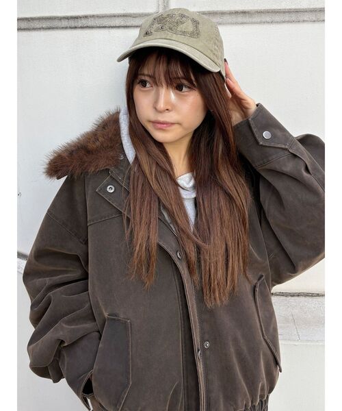 MURUA(ムルーア)の「パッチロゴスタッズキャップ(キャップ・レディース・ベージュ/ブラック/ブルー・FREE)」の15枚目の写真