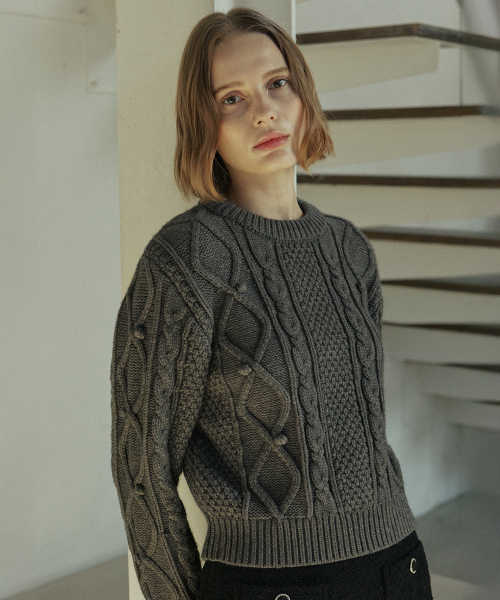 YUPPE(ヨッペ)の「BELL CABLE KNIT_CHARCOAL(ニット/セーター・レディース・その他・FREE)」の2枚目の写真