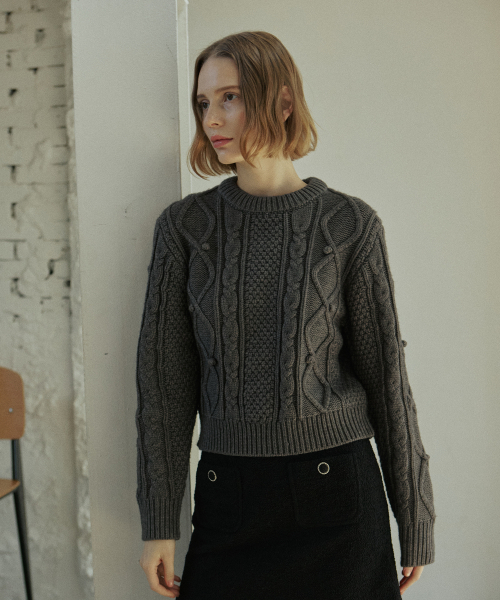 YUPPE(ヨッペ)の「BELL CABLE KNIT_CHARCOAL(ニット/セーター・レディース・その他・FREE)」の3枚目の写真
