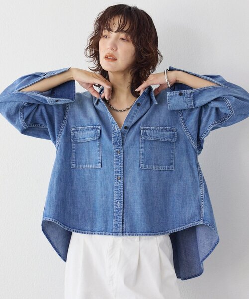 RIVE DROITE（リヴドロワ）の「【RIMH（リムエイチ）】バックフレアショートシャツ（シャツ/ブラウス・レディース・ブルー/サックスブルー・FREE）」の2枚目の写真