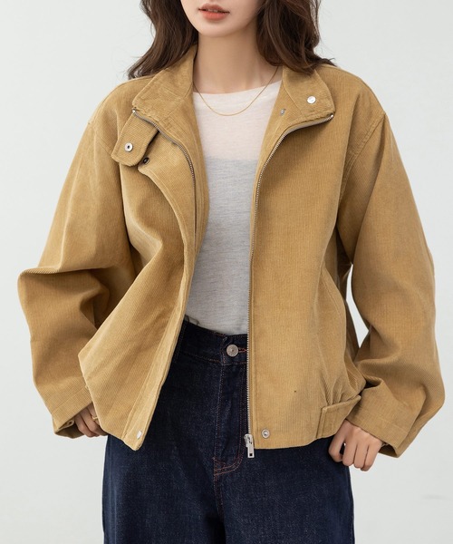 DAY CLOSET（デイ クローゼット）の「【2WAYスタンドカラー】裾ゴムと袖タックで引き締めシルエット。長袖 スナップボタン×ジップ コーデュロイ ジャケット レディース（ブルゾン・レディース・ベージュ/チャコールグレー・FREE）」の10枚目の写真