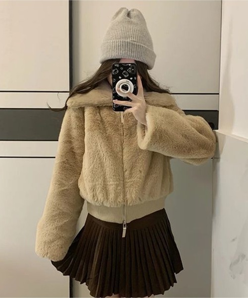 AsheKsha(アシクシャ)の「ラペル付きファー付きショートジャケット(ブルゾン・レディース・オフホワイト・M)」の10枚目の写真
