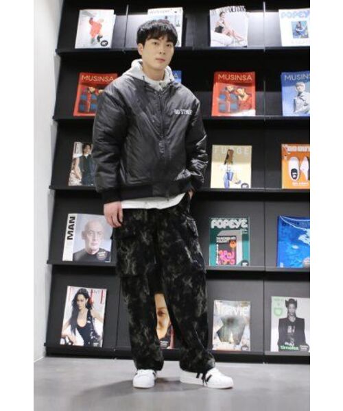 GOSTREET(ゴーストリート)の「セミワイドコーデュロイカーゴパンツタイダイ(その他パンツ・メンズ・その他・LARGE/MEDIUM)」の5枚目の写真
