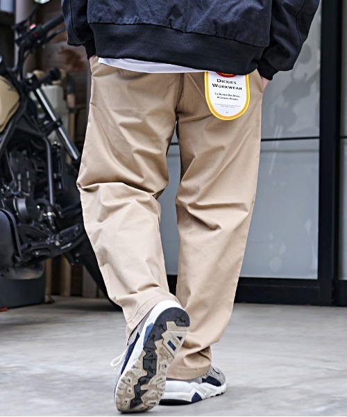 Dickies（ディッキーズ）の「『Dickies/ディッキーズ』TCツイル/デニムワイドストレート（デニムパンツ・メンズ・カーキ/ベージュ/ブラック/ブラック系1/ブルー系1/チャコールグレー・L/M/LL）」の22枚目の写真