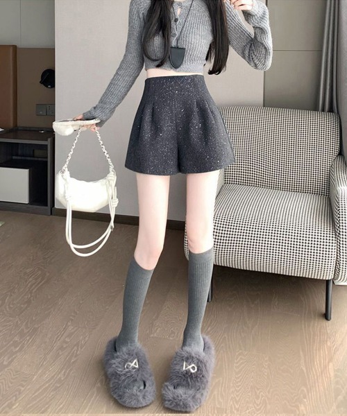 Miniministore(ミニミニストア)の「ラメツイード風ショートパンツハイウエスト(その他パンツ・レディース・ブラック/ダークグレー・M/S/L)」の19枚目の写真