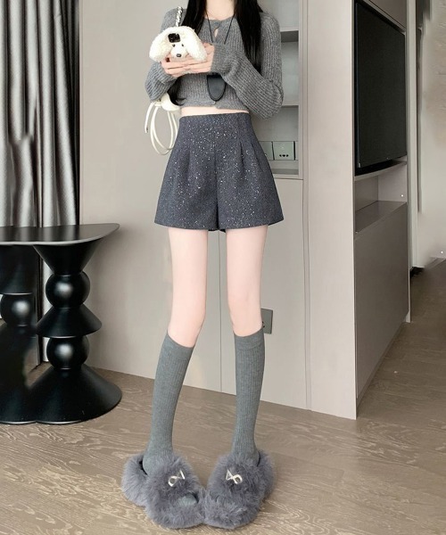 Miniministore(ミニミニストア)の「ラメツイード風ショートパンツハイウエスト(その他パンツ・レディース・ブラック/ダークグレー・M/S/L)」の12枚目の写真