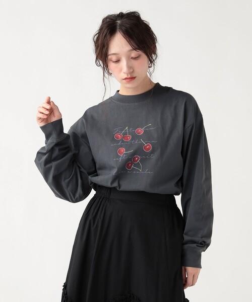 BEAMS HEART(ビームスハート)の「フルーツ ロゴプリントT(Tシャツ/カットソー・レディース・ホワイト系その他5/ブラック/チャコールグレー/オフホワイト・FREE)」の21枚目の写真