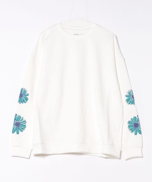 ATELANE(アテレーン)の「★ATELANE★袖フラワー刺繍P/O(スウェット・メンズ・ブルー/ホワイト/ブラック・MEDIUM/LARGE)」の2枚目の写真