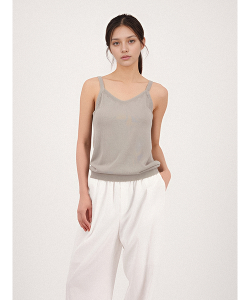 ACUD（アクド）の「V-neck Strap Sleeveless Knit _White（ニット/セーター・レディース・ホワイト・FREE）」の3枚目の写真