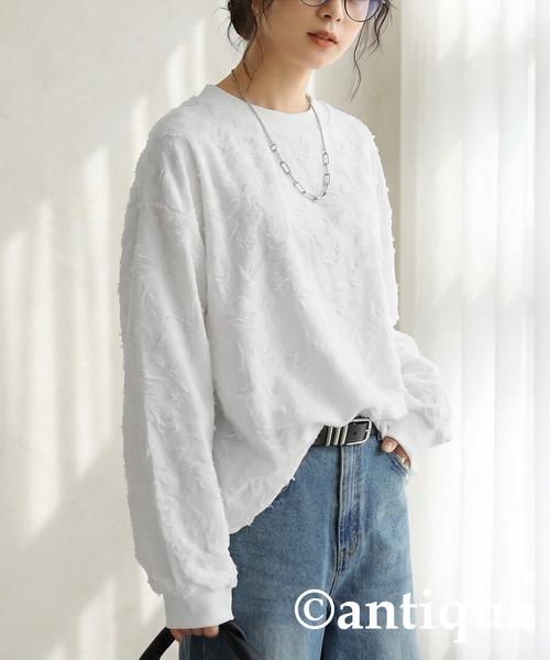 antiqua(アンティカ)の「ダメージ風 トップス(Tシャツ/カットソー・レディース・ブラック/ホワイト/ダークグレー・ONESIZE)」の4枚目の写真