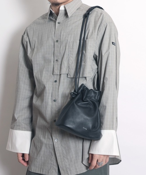 YArKA（ヤーカ）の「【YArKA/ヤーカ】real leather flat braided handle drawstring shoulder bag [bdbd6] / フラット編ハンドル巾着バッグ（ショルダーバッグ・レディース・ブラック・FREE）」の4枚目の写真