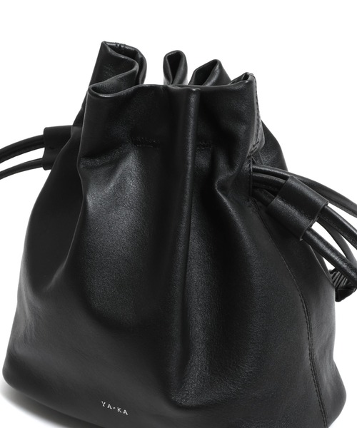 YArKA（ヤーカ）の「【YArKA/ヤーカ】real leather flat braided handle drawstring shoulder bag [bdbd6] / フラット編ハンドル巾着バッグ（ショルダーバッグ・レディース・ブラック・FREE）」の10枚目の写真