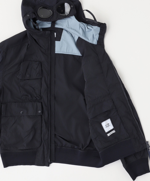 C.P. COMPANY（シーピーカンパニー）の「C.P.Company / シーピーカンパニー CHROME-R GOGGLE JACKET（ナイロンジャケット・メンズ・グリーン/ネイビー・MEDIUM/LARGE）」の5枚目の写真