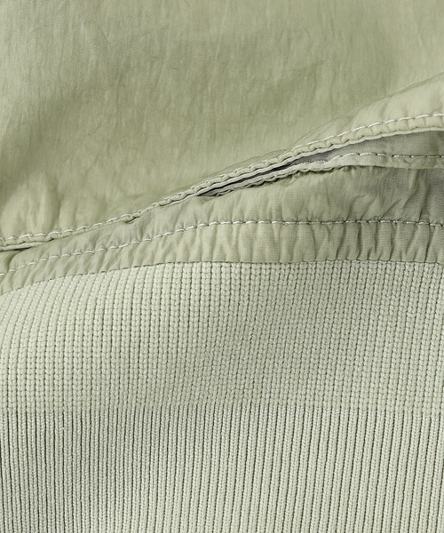 C.P. COMPANY（シーピーカンパニー）の「C.P.Company / シーピーカンパニー CHROME-R GOGGLE JACKET（ナイロンジャケット・メンズ・グリーン/ネイビー・MEDIUM/LARGE）」の4枚目の写真