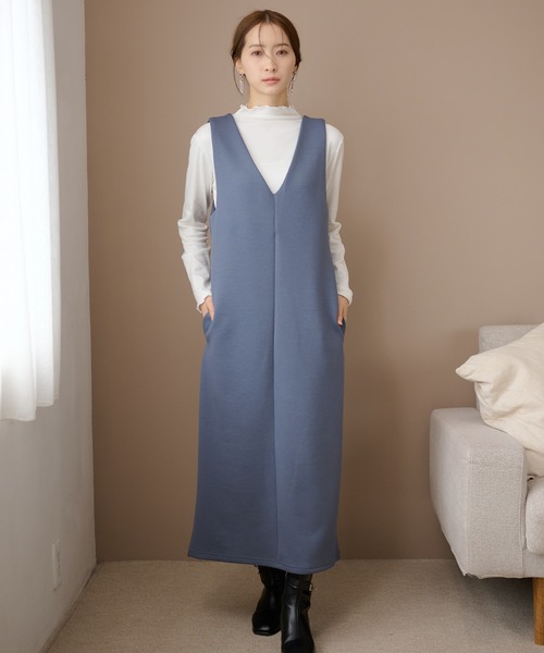 DAYRA(デイラ)の「Vネック バックスリット ノースリーブ ロング ワンピース(ワンピース・レディース・ブラック/ネイビー/グレー/ブルーグレー・S/FREE)」の7枚目の写真