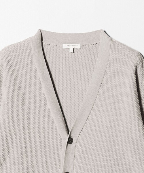 A DAY IN THE LIFE UNITED ARROWS（アデイインザライフユナイテッドアローズ）の「ハニカム リラックス Vネックカーディガン-ウォッシャブル-＜A DAY IN THE LIFE＞（ニット/セーター・メンズ・ブラック/ライトグレー・L/M）」の14枚目の写真