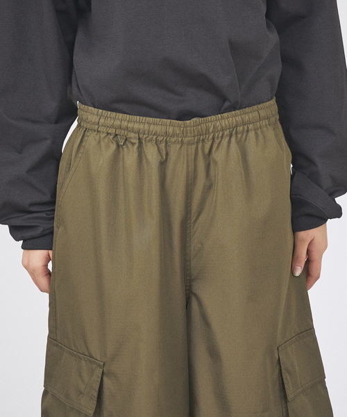 ABAHOUSE（アバハウス）の「【TAION / タイオン】 DOWN MILITALY KNEE LENGTH CARGO SHORTS ／ノンダウン ミリタリー カーゴショーツ ／ユニセックス 【WEB限定】（その他パンツ・メンズ・カーキ・M/L）」の12枚目の写真