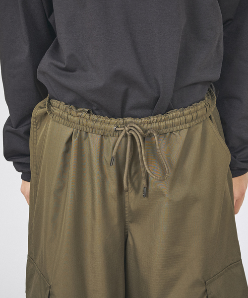 ABAHOUSE（アバハウス）の「【TAION / タイオン】 DOWN MILITALY KNEE LENGTH CARGO SHORTS ／ノンダウン ミリタリー カーゴショーツ ／ユニセックス 【WEB限定】（その他パンツ・メンズ・カーキ・M/L）」の7枚目の写真