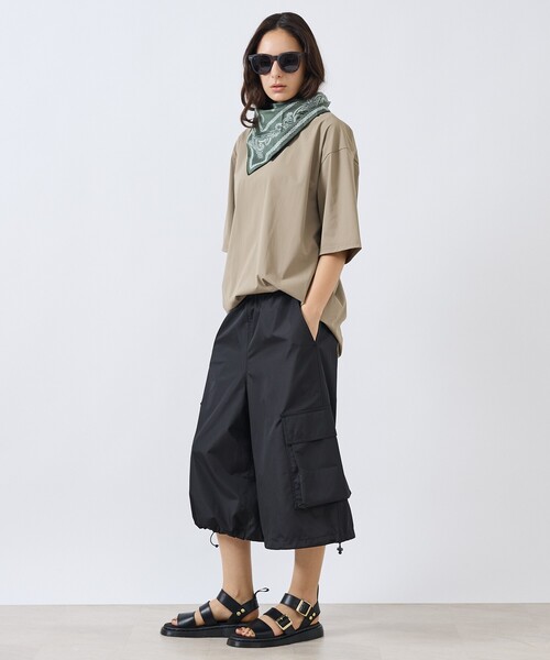 ABAHOUSE（アバハウス）の「【TAION / タイオン】 DOWN MILITALY KNEE LENGTH CARGO SHORTS ／ノンダウン ミリタリー カーゴショーツ ／ユニセックス 【WEB限定】（その他パンツ・メンズ・カーキ/ブラック・M/L）」の4枚目の写真