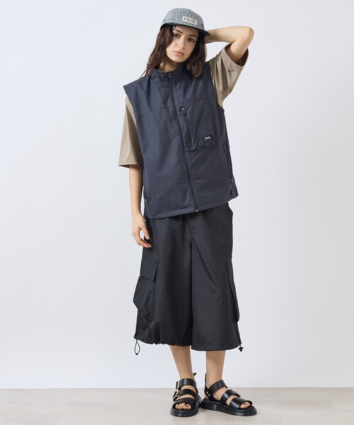 ABAHOUSE（アバハウス）の「【TAION / タイオン】 DOWN MILITALY KNEE LENGTH CARGO SHORTS ／ノンダウン ミリタリー カーゴショーツ ／ユニセックス 【WEB限定】（その他パンツ・メンズ・カーキ/ブラック・M/L）」の3枚目の写真