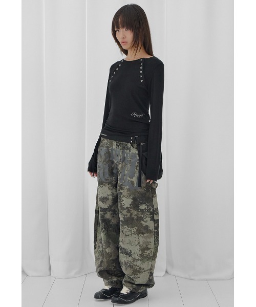 FANCY CLUB(ファンシークラブ)の「A'GEM/9 × .kom 『FANCY CLUB/ファンシークラブ』MOVE BUTTON LONG SLEEVE/ムーブボタン長袖カットソー(Tシャツ/カットソー・レディース・ライトブルー/グレー/ブラック・FREE)」の8枚目の写真