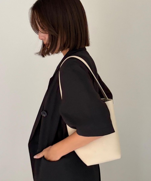 KOBE LETTUCE（コウベレタス）の「[ yuiさんコラボ ] 半袖シアーテーラードジャケット（テーラードジャケット・レディース・ブラック/グレイッシュベージュ/ベージュ・M）」の18枚目の写真