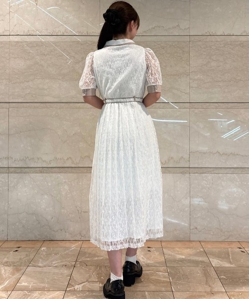 REDYAZEL(レディアゼル)の「レースバイカラープリーツロングワンピース(ワンピース・レディース・ホワイト/サックスブルー/ブラック・FREE)」の8枚目の写真