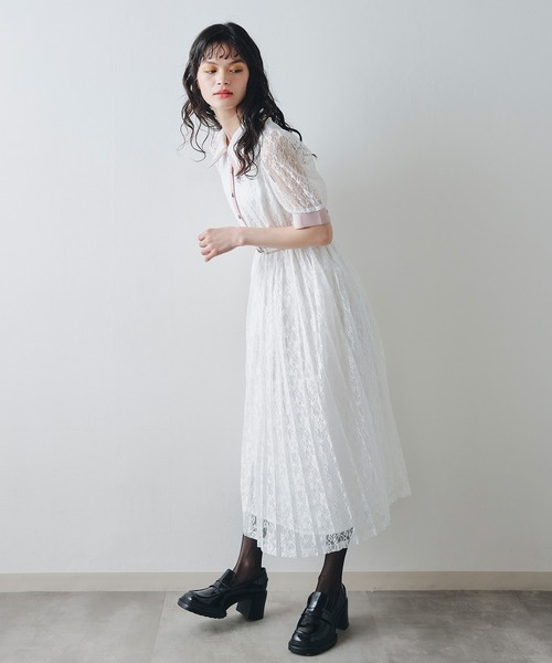 REDYAZEL(レディアゼル)の「レースバイカラープリーツロングワンピース(ワンピース・レディース・ホワイト/サックスブルー/ブラック・FREE)」の20枚目の写真