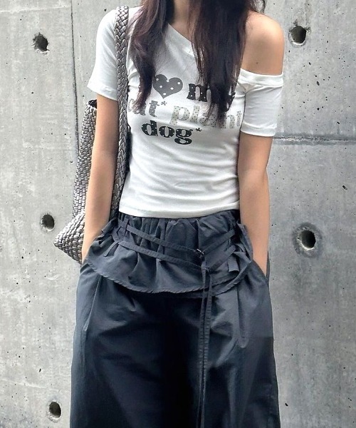 SHEENA(シーナ)の「ドットロゴプリントワンショルコンパクトTシャツ(Tシャツ/カットソー・レディース・ホワイト・M)」の9枚目の写真