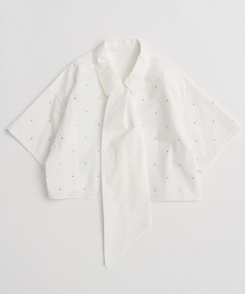 MAISON SPECIAL（メゾンスペシャル）の「Studded Half-Sleeve Bow Tie Shirt/スタッズハーフスリーブボウタイシャツ（シャツ/ブラウス・レディース・ホワイト/グレー/ブルー・FREE）」の10枚目の写真