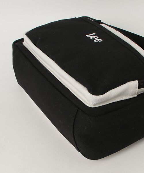 Lee（リー）の「LEE帆布ｽｸｴｱｼｮﾙﾀﾞｰ（ショルダーバッグ・メンズ・ブラック/グレー・FREE）」の4枚目の写真
