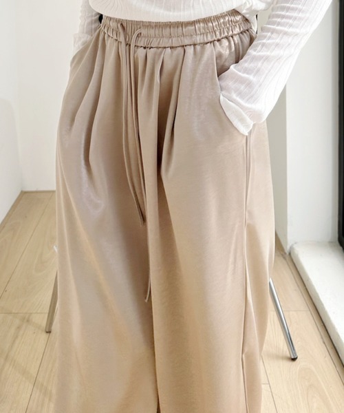 Ada.(エイダ)の「ワイドストレート サテンパンツ(その他パンツ・レディース・ブラック/ベージュ/ホワイト・L/M)」の16枚目の写真