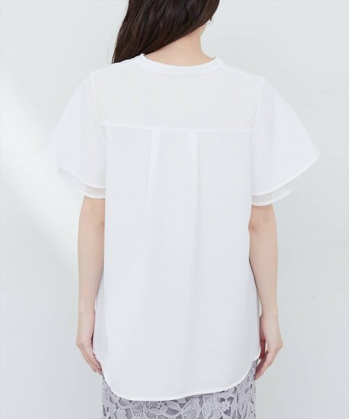 natural couture(ナチュラルクチュール)の「袖口シアーパール釦スキッパーブラウス(シャツ/ブラウス・レディース・その他1/ミント/ラベンダー/ライトグレー/その他2/アイボリー・FREE)」の11枚目の写真