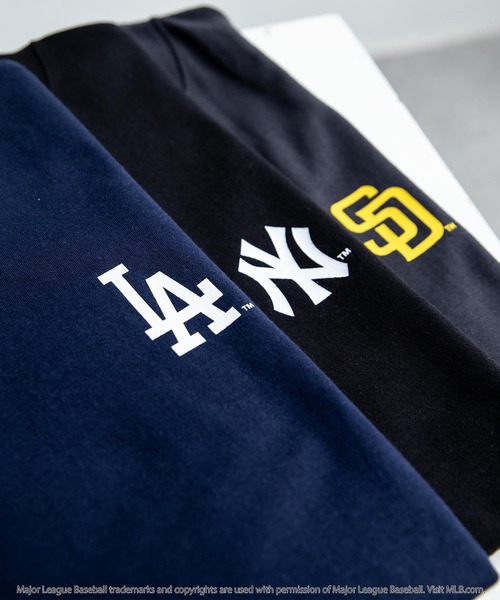MLB（メジャーリーグベースボール）の「MLB メジャーリーグベースボール 接触冷感UVカットオーバーサイズワンポイントロゴプリント半袖Tシャツ（Tシャツ/カットソー・メンズ・オートミール/ホワイト系/ブラック/ネイビー/ベージュ系/ホワイト/チャコール・XL/M/L）」の8枚目の写真