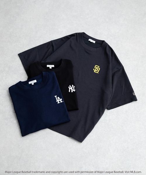 MLB（メジャーリーグベースボール）の「MLB メジャーリーグベースボール 接触冷感UVカットオーバーサイズワンポイントロゴプリント半袖Tシャツ（Tシャツ/カットソー・メンズ・オートミール/ホワイト系/ブラック/ネイビー/ベージュ系/ホワイト/チャコール・XL/M/L）」の9枚目の写真