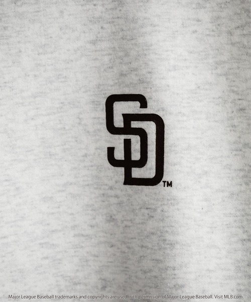 MLB（メジャーリーグベースボール）の「MLB メジャーリーグベースボール 接触冷感UVカットオーバーサイズワンポイントロゴプリント半袖Tシャツ（Tシャツ/カットソー・メンズ・オートミール/ホワイト系/ブラック/ネイビー/ベージュ系/ホワイト/チャコール・XL/M/L）」の19枚目の写真