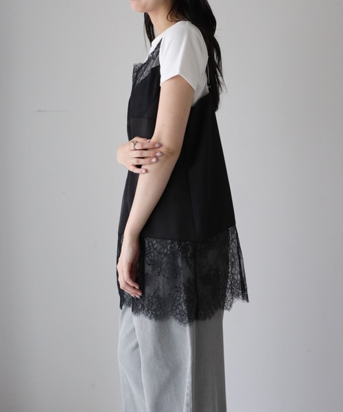YENNA(イェンナ)の「レースレイヤードサテンキャミチュニック/スリップドレス(キャミソール・レディース・ブラック/アイボリー・FREE)」の17枚目の写真