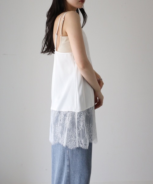 YENNA(イェンナ)の「レースレイヤードサテンキャミチュニック/スリップドレス(キャミソール・レディース・ブラック/アイボリー・FREE)」の9枚目の写真