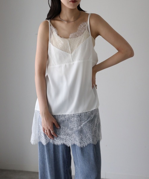 YENNA(イェンナ)の「レースレイヤードサテンキャミチュニック/スリップドレス(キャミソール・レディース・ブラック/アイボリー・FREE)」の7枚目の写真
